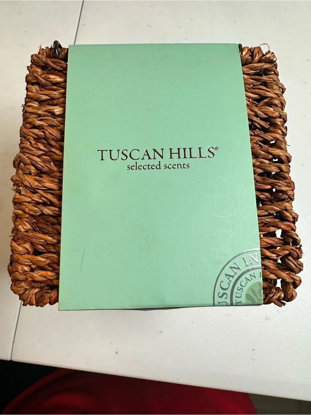 NWT Tuscan Hill Gift Set with Tissue Holder 5 PC Bath & Body